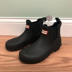 Hunter Chelsea Rain Boots: Black (PM236)